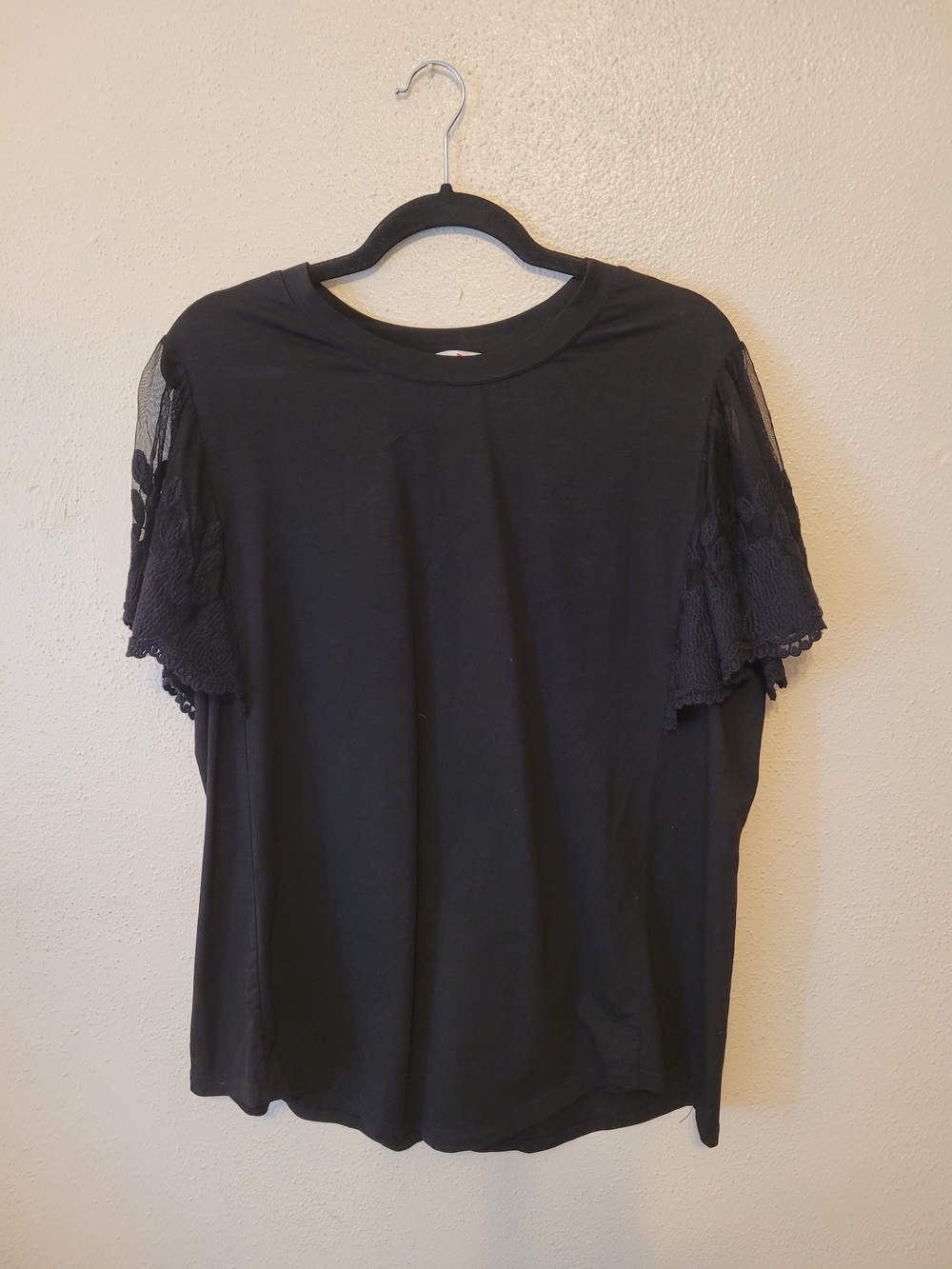 Perfectly Priscilla Black Floral Lace Puff Sleeve Top XL